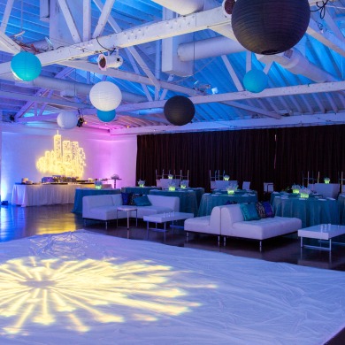 New York Club theme-Mitzvah Planner-Bar-Bat -Mitzvah-Design-Centerpieces-decor-mitzvah-planning-Los Angeles