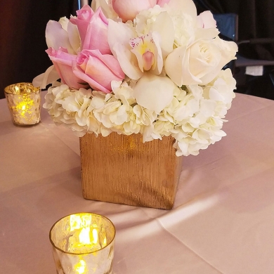 tlc-spouse-house-flower arrangements